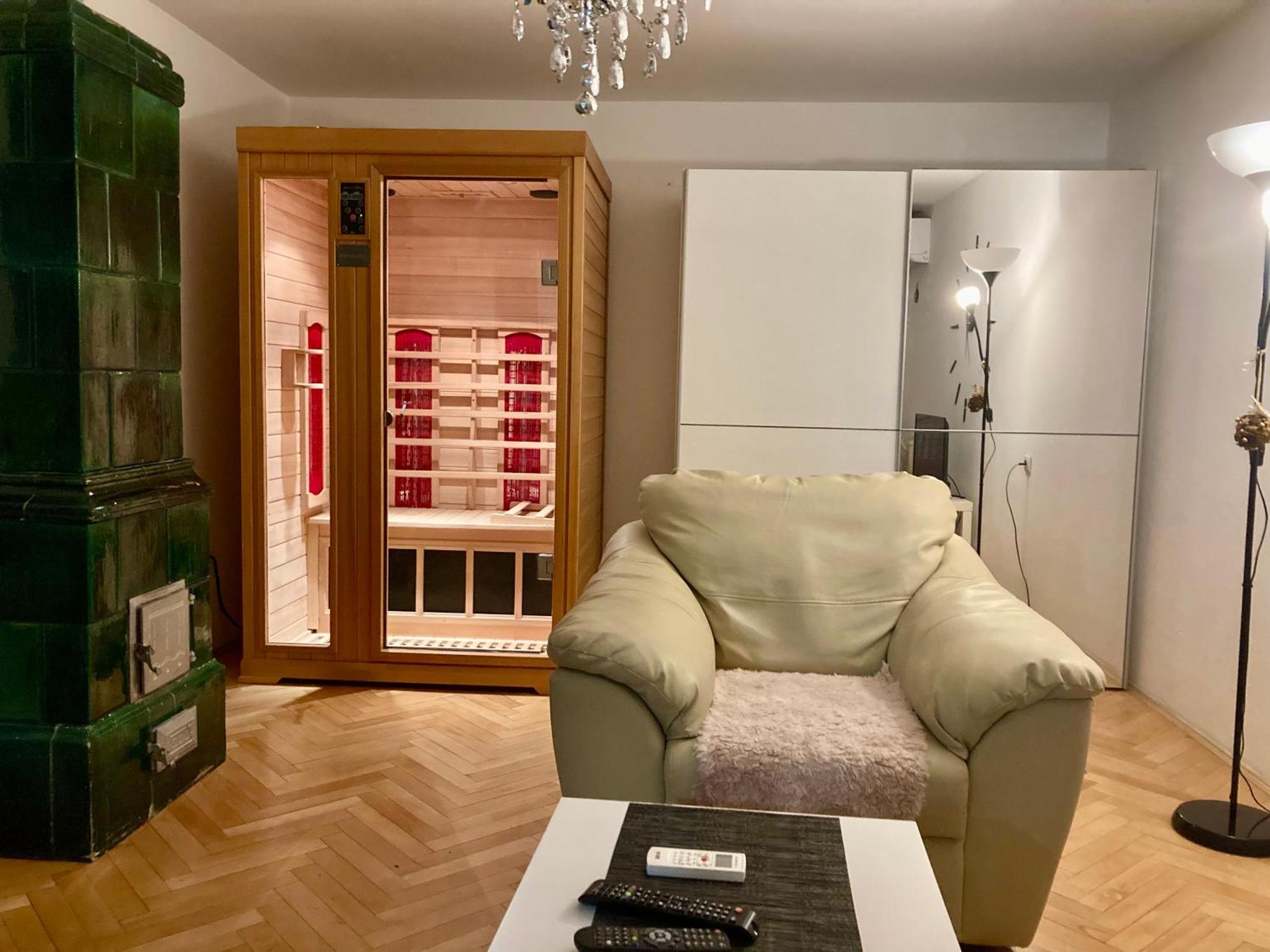 White House With Sauna And Jacuzzi ノヴィ・サド エクステリア 写真